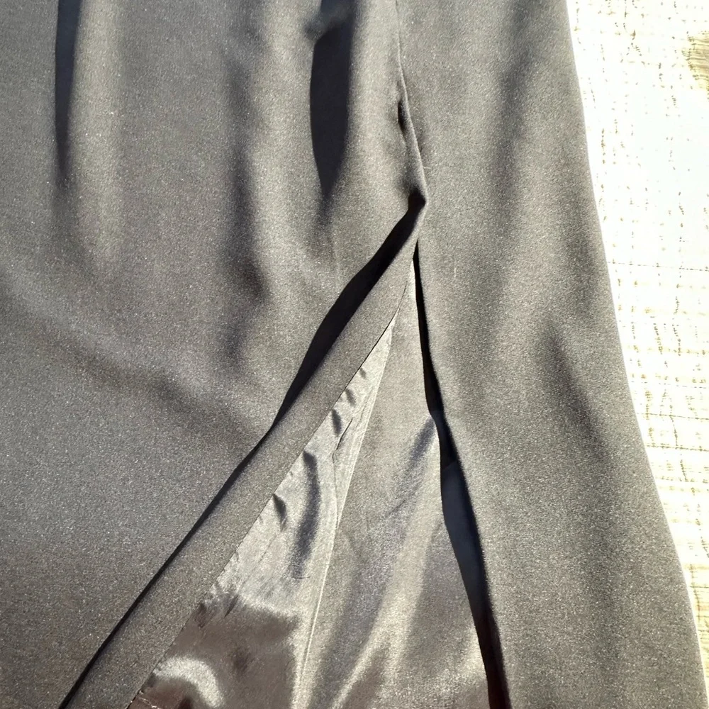 Chic Black Women's Maxi Dress with Jacket - Picture 15 of 15